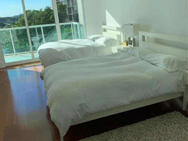 20201 E Country Club Dr # 607, Aventura FL 33180