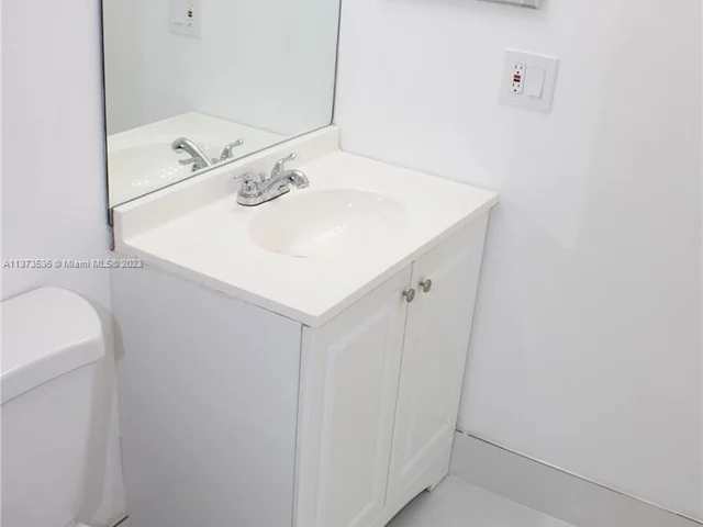 701 SW 148th Ave # 107, Sunrise FL 33325