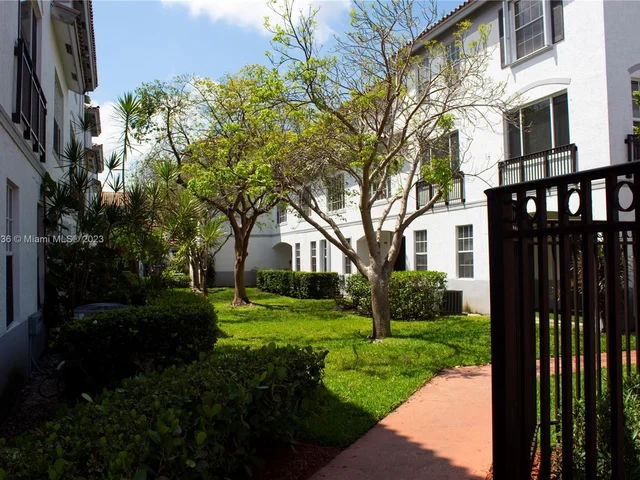 701 SW 148th Ave # 107, Sunrise FL 33325