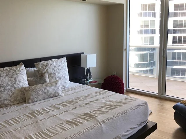 1830 S Ocean Dr # 2608, Hallandale Beach FL 33009