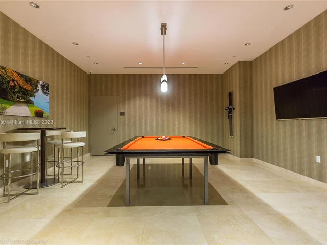 15811 Collins Ave # 1105, Sunny Isles Beach FL 33160