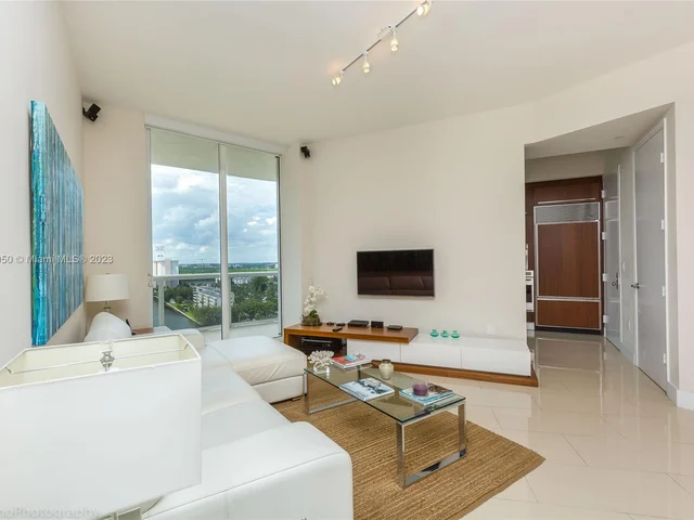 15811 Collins Ave # 1105, Sunny Isles Beach FL 33160