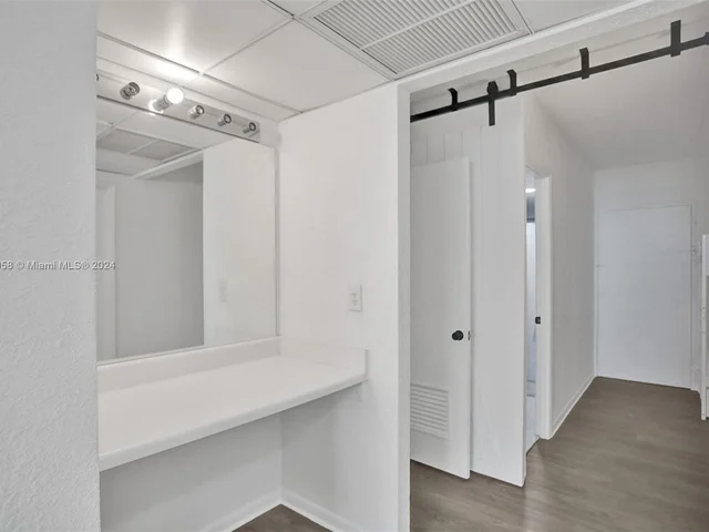 19370 Collins Ave # 1102, Sunny Isles Beach FL 33160