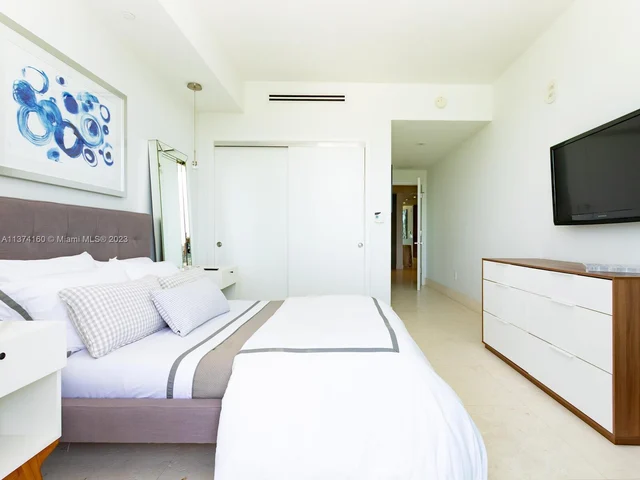 360 Ocean Dr # 606S, Key Biscayne FL 33149