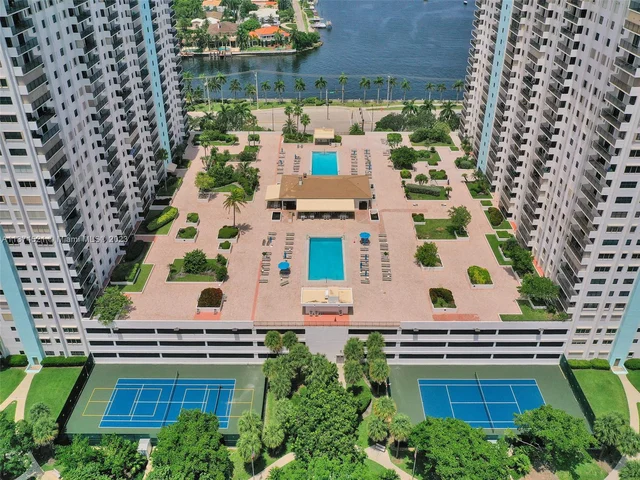 1201 S Ocean Dr # 510N, Hollywood FL 33019