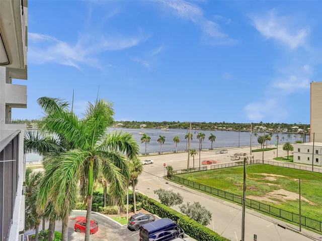 1201 S Ocean Dr # 510N, Hollywood FL 33019