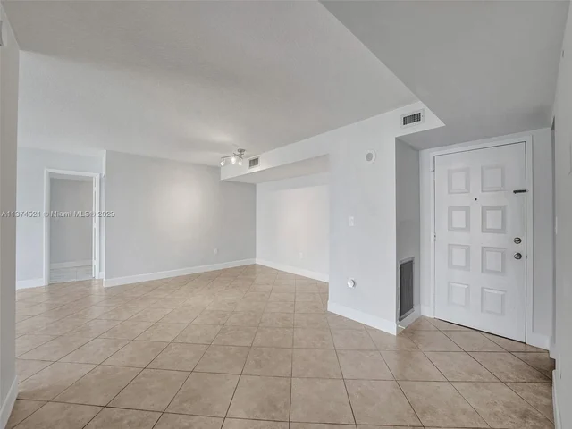 1201 S Ocean Dr # 510N, Hollywood FL 33019