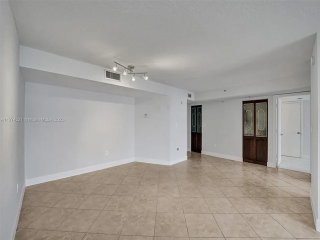 1201 S Ocean Dr # 510N, Hollywood FL 33019