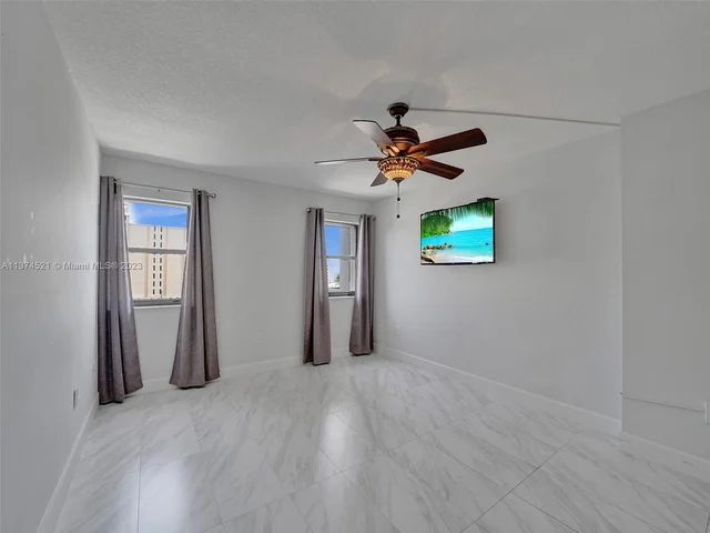 1201 S Ocean Dr # 510N, Hollywood FL 33019