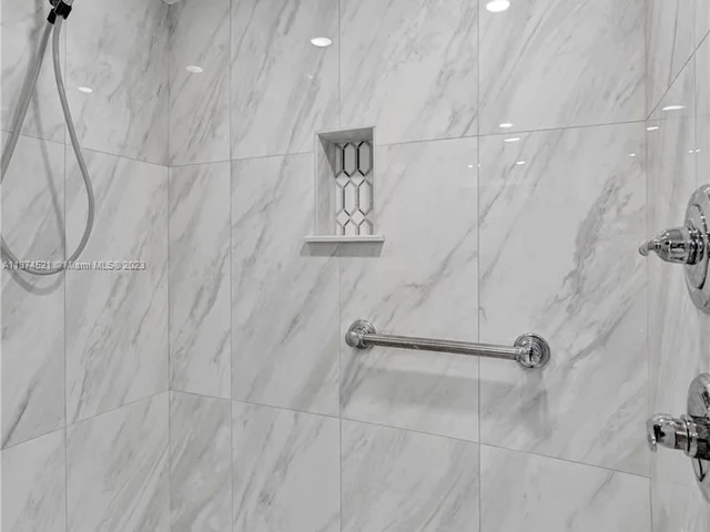 1201 S Ocean Dr # 510N, Hollywood FL 33019