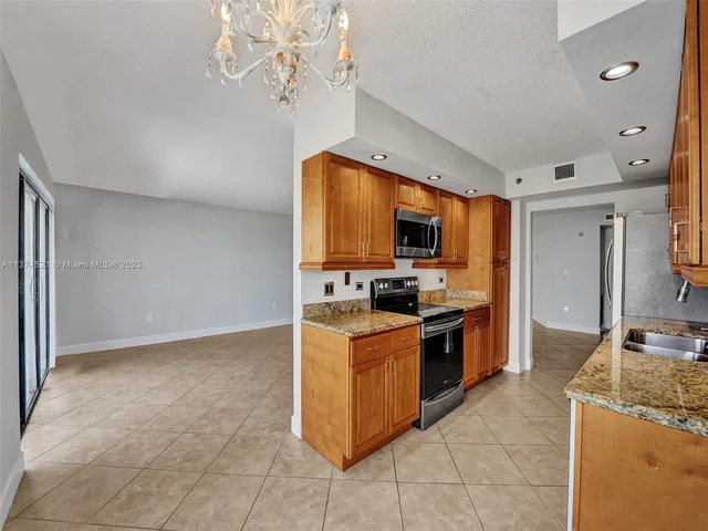 1201 S Ocean Dr # 510N, Hollywood FL 33019