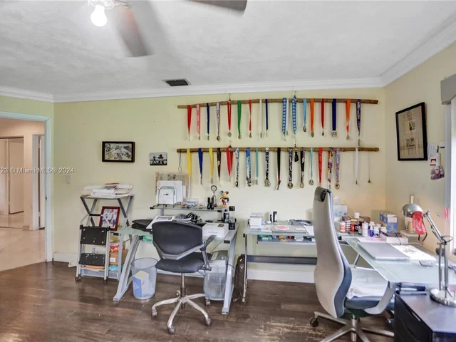 14025 SW 208th St, Miami FL 33177