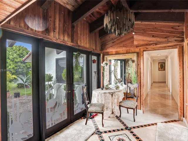 14025 SW 208th St, Miami FL 33177