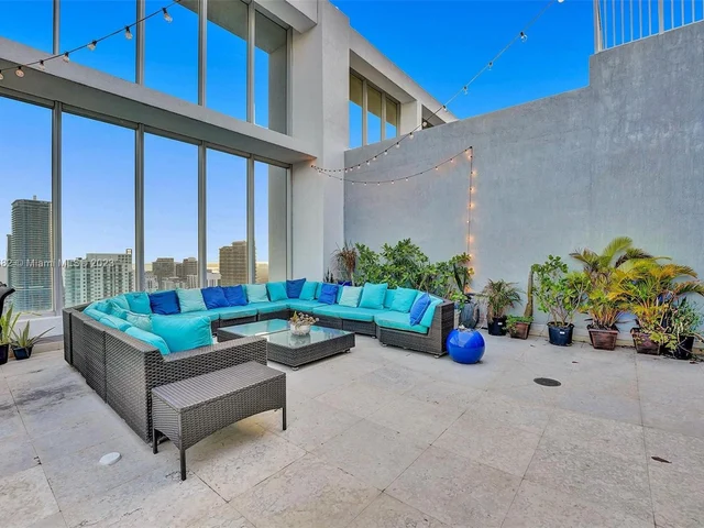 495 Brickell Ave # 5701, Miami FL 33131