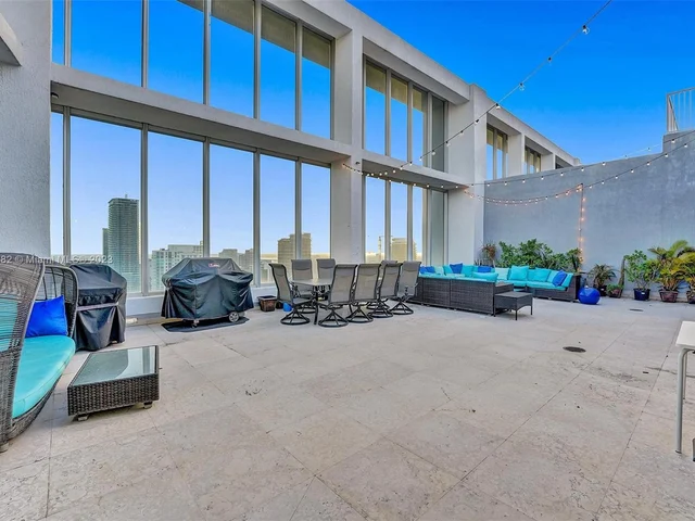 495 Brickell Ave # 5701, Miami FL 33131