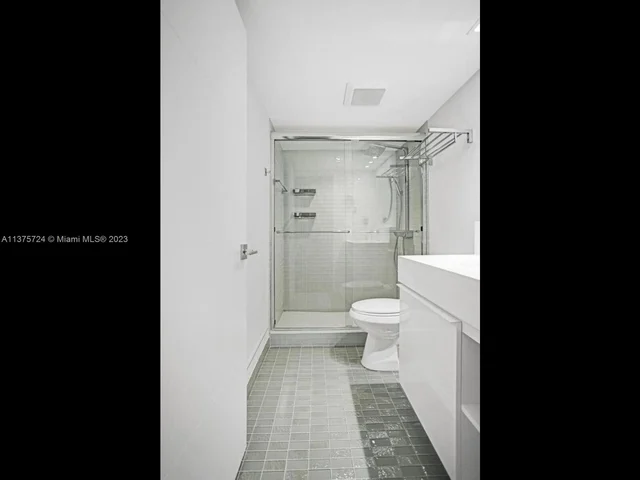 10275 Collins Ave # 906, Bal Harbour FL 33154