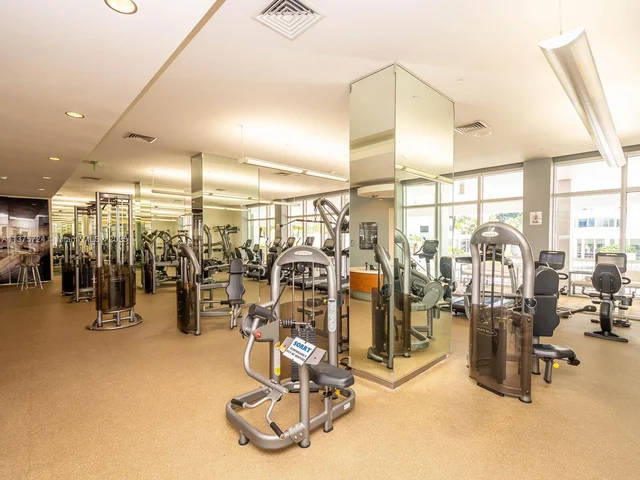 10275 Collins Ave # 906, Bal Harbour FL 33154