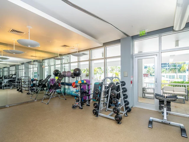 10275 Collins Ave # 906, Bal Harbour FL 33154