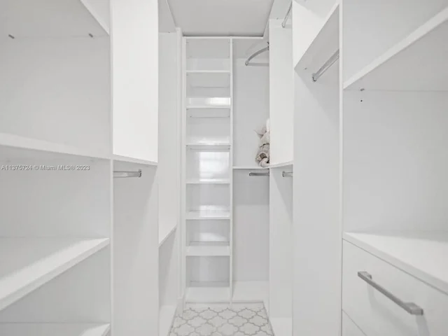 10275 Collins Ave # 906, Bal Harbour FL 33154