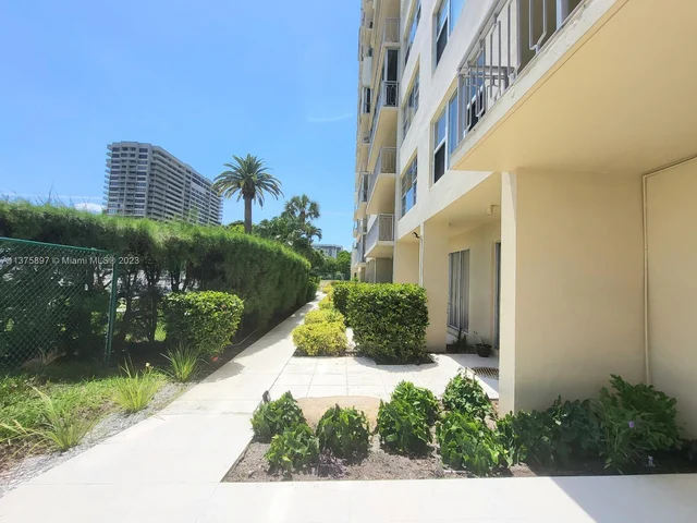 11111 N Biscayne Blvd # 12F, North Miami Beach FL 33181