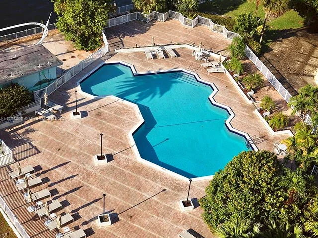 11111 N Biscayne Blvd # 12F, North Miami Beach FL 33181