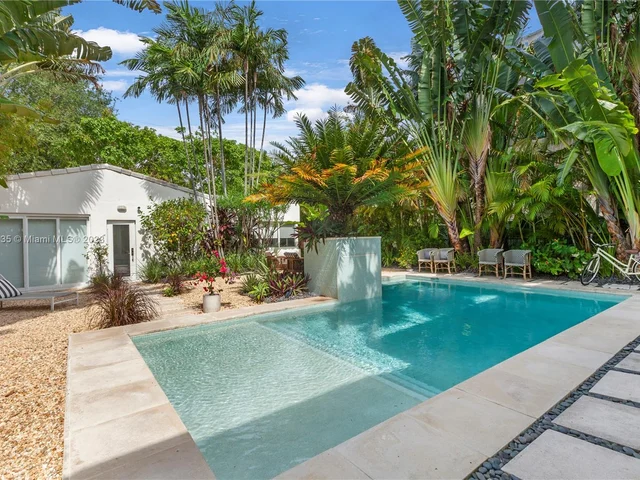 4532 Sheridan Ave, Miami Beach FL 33140