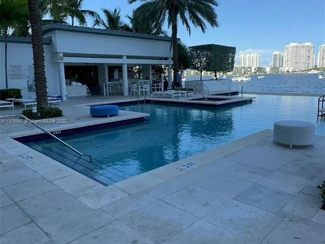 17301 Biscayne Blvd # 1108, North Miami Beach FL 33160