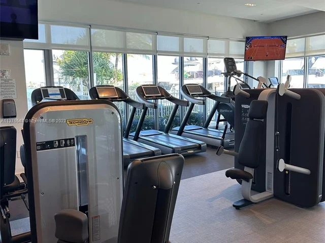 17301 Biscayne Blvd # 1108, North Miami Beach FL 33160