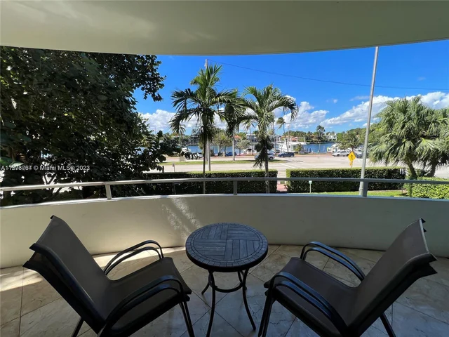 5161 COLLINS AV # 205, Miami Beach FL 33140