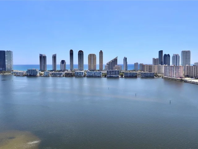 4000 ISLAND BL # 2701, Aventura FL 33160