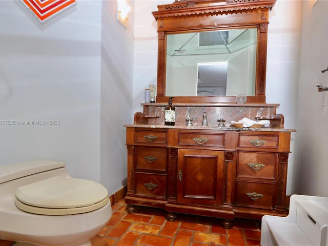 4000 ISLAND BL # 2701, Aventura FL 33160