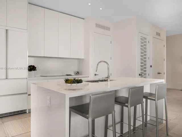 3156 SW 27th Ave # 505, Miami FL 33133