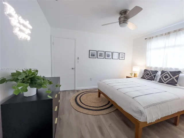 560 NW 47th Ter, Miami FL 33127