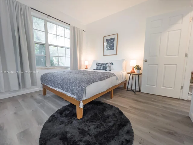 560 NW 47th Ter, Miami FL 33127