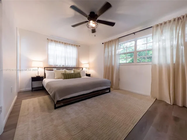 560 NW 47th Ter, Miami FL 33127