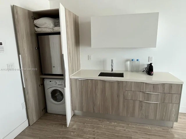 1215 West Ave # 309, Miami Beach FL 33139