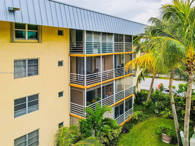 3551 NE 169 ST # A, North Miami Beach FL 33160