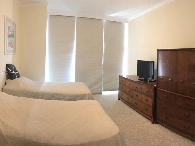 18671 Collins Ave # 604, Sunny Isles Beach FL 33160