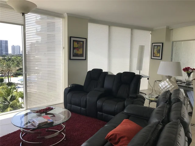 18671 Collins Ave # 604, Sunny Isles Beach FL 33160