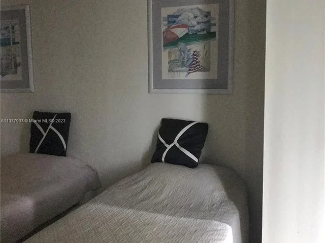 18671 Collins Ave # 604, Sunny Isles Beach FL 33160