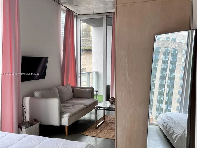 151 SE 1st St # 1404, Miami FL 33131