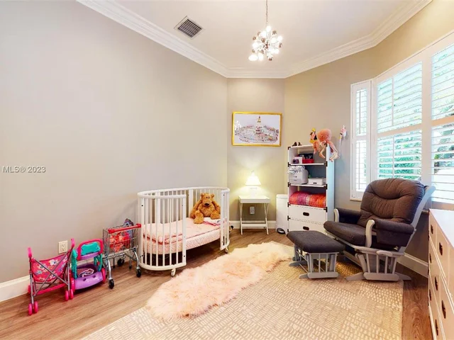 21 Snowy Owl Ter, Plantation FL 33324