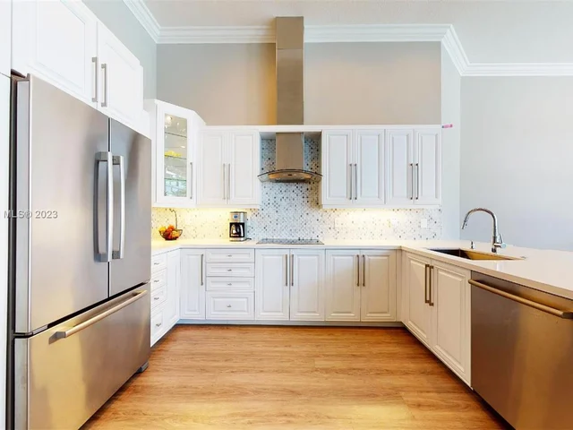 21 Snowy Owl Ter, Plantation FL 33324