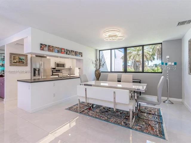 15180 SW 31st Ct, Davie FL 33331