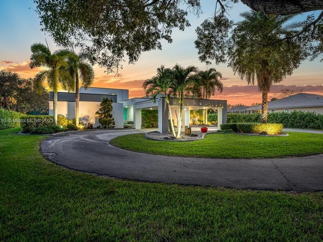 15180 SW 31st Ct, Davie FL 33331