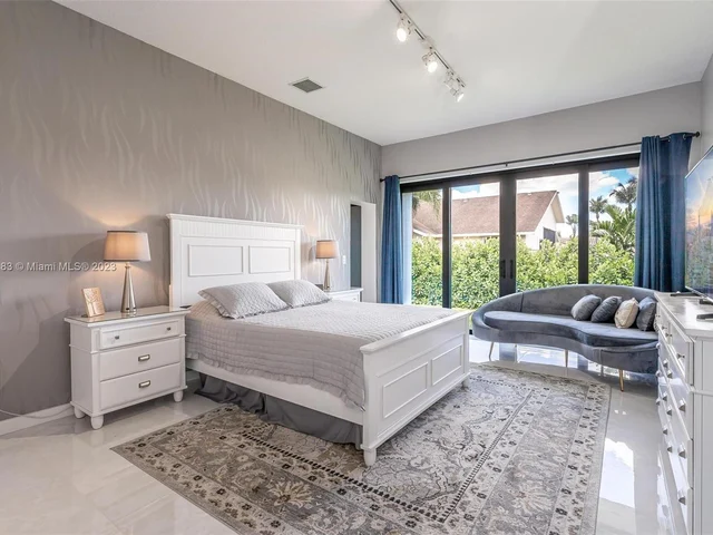 15180 SW 31st Ct, Davie FL 33331