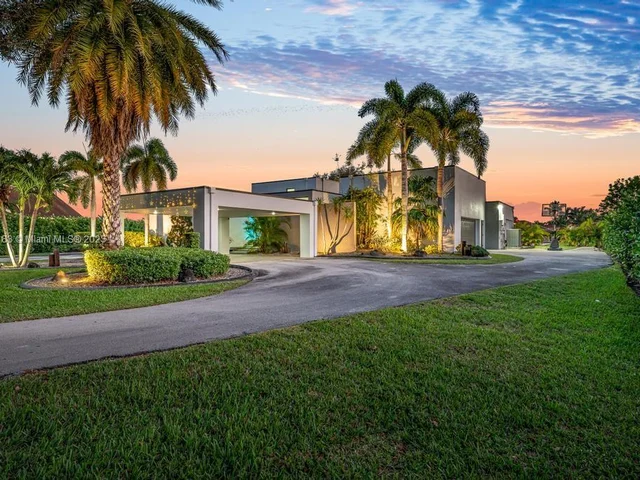 15180 SW 31st Ct, Davie FL 33331