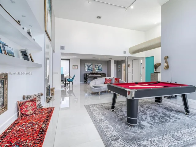 15180 SW 31st Ct, Davie FL 33331