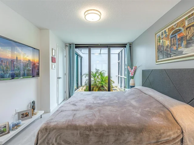 15180 SW 31st Ct, Davie FL 33331