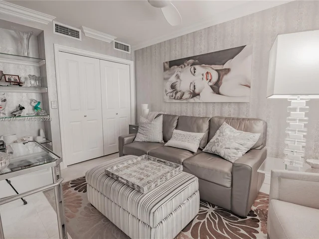 9801 Collins Ave # 15H, Bal Harbour FL 33154